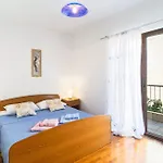 One-bedroom In Daire